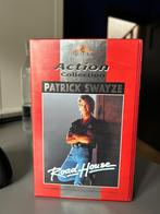 Road House - VHS - Patrick Swayze, Ophalen of Verzenden, Zo goed als nieuw, Actie en Avontuur