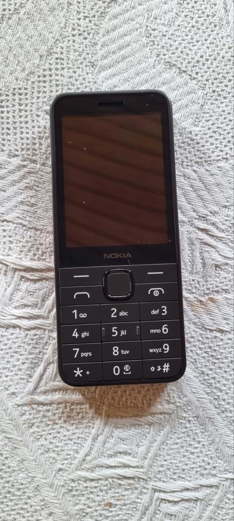 Nokia 215 4G gsm, Telecommunicatie, Mobiele telefoons | Nokia, Nieuw, Zwart, Ophalen