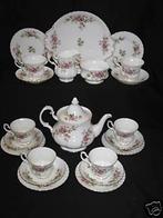 ROYAL ALBERT Moss Rose porselein Thee servies 22 stuks, Ophalen, Zo goed als nieuw, Overige stijlen, Porselein