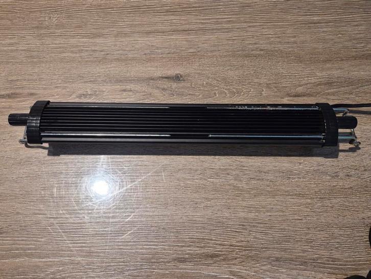 Rampe led 39 cm extensible, Animaux & Accessoires, Poissons | Aquariums & Accessoires, Comme neuf, Enlèvement