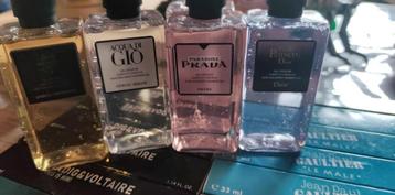 Minis gels douche beschikbaar voor biedingen