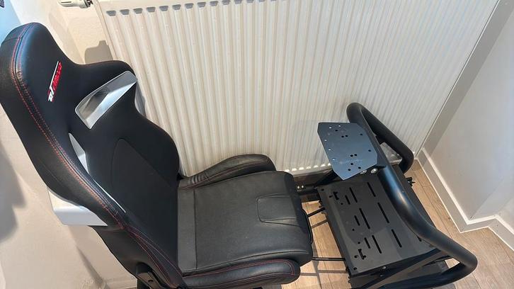 Gt Omega Titan sim racing seat, Games en Spelcomputers, Spelcomputers | Overige Accessoires, Zo goed als nieuw, Ophalen