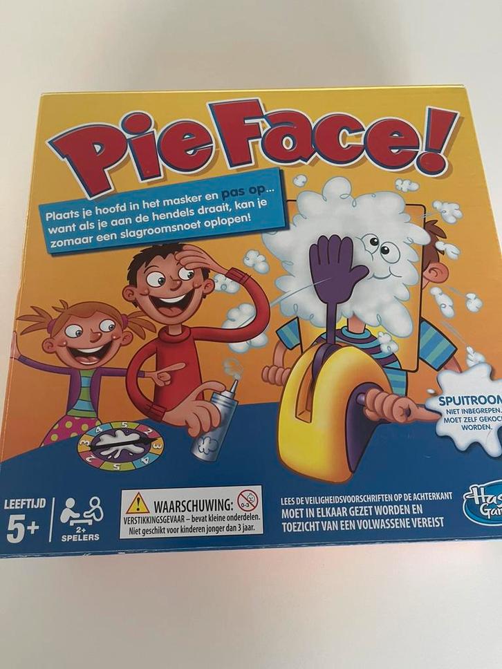 Gezelschapsspel : Pie Face (Hasbro Gaming) , Hobby en Vrije tijd, Gezelschapsspellen | Overige, Zo goed als nieuw, Ophalen
