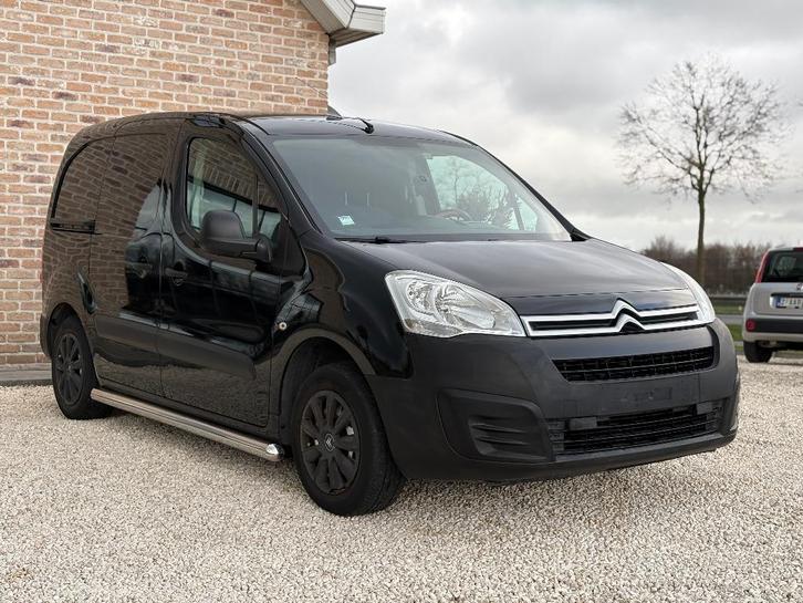 Citroen Berlingo 1.6hdi / 59d km / 3-zit / Airco, Auto's, Bestelwagens en Lichte vracht, Bedrijf, Te koop, ABS, Airbags, Airconditioning