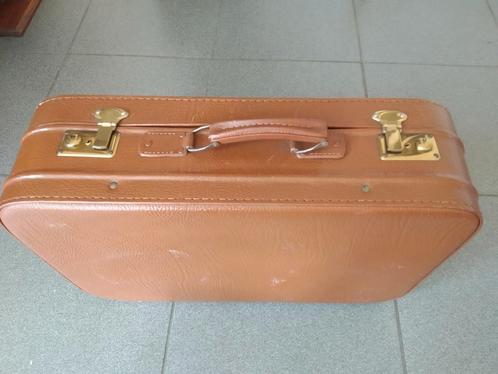 Camel kleur vintage reiskoffer zeer goede staat., Verzamelen, Retro, Ophalen of Verzenden