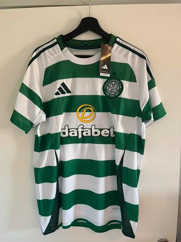 Pull Arne English Celtic disponible aux enchères