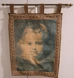 een mooie wandkleed portret van een blond meisje, Ophalen