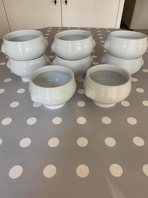 8 Leeuwenkop soepkommen, Huis en Inrichting, Keuken | Servies, Zo goed als nieuw, Kom(men), Effen, Porselein, Ophalen