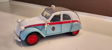 miniatuurauto Taxi Citroën 2 CV, 1/18 beschikbaar voor biedingen