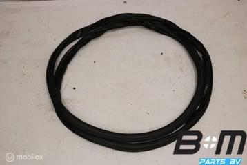 Portierrubber carrosseriezijde LV of RV Audi A4 8W Avant beschikbaar voor biedingen