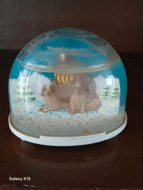 Sneeuwbal met twee honden in, Verzamelen, Overige Verzamelen, Gebruikt, Ophalen of Verzenden