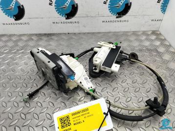 TESLA MODEL X 75D Base  [MISC] 2018 beschikbaar voor biedingen
