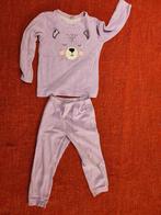 Leuke lila pyjama maat 104-110, Enfants & Bébés, Vêtements enfant | Taille 104, Enlèvement