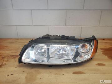 Volvo S60 en V70 2004 - 2007 koplamp links halogeen €100 beschikbaar voor biedingen