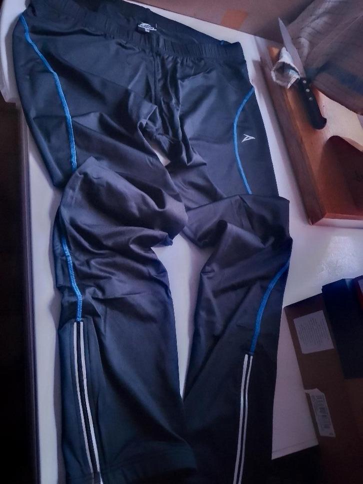 loopbroek Dutchy XL in nieuwstaat 1 keer gebruikt +reflector, Kleding | Dames, Sportkleding, Zo goed als nieuw, Hardlopen of Fietsen