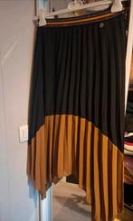 Dixie M plooirok zwart camel, Maat 38/40 (M), Zwart, Zo goed als nieuw, Onder de knie