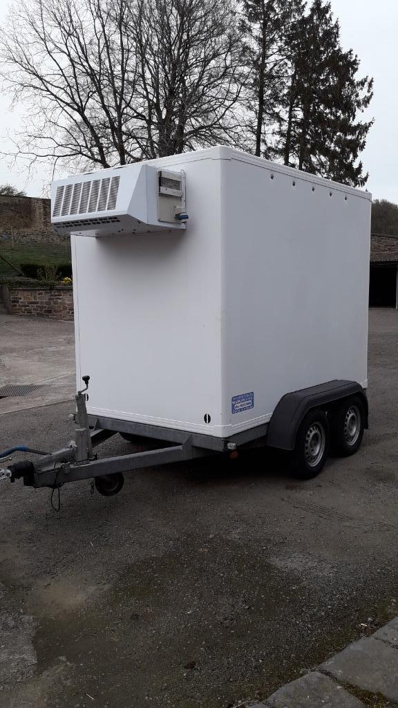 Remorque frigo positive 6m5³ à louer pour événements, Auto diversen, Aanhangers en Bagagewagens, Gebruikt, Ophalen