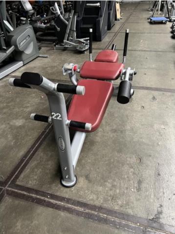 Matrix Abdominal Crunch Bench | Plate Loaded beschikbaar voor biedingen