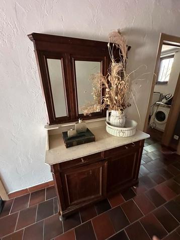 Commode avec plateau en marbre et miroir, Enlèvement