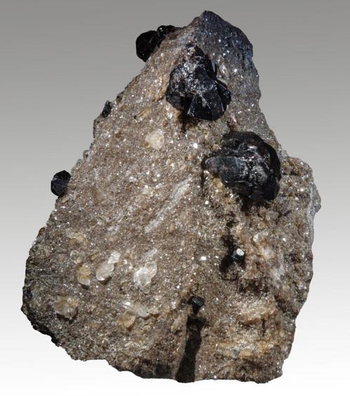 CASSITERIET op TOPAAS uit Rusland., Verzamelen, Mineralen en Fossielen, Mineraal, Ophalen of Verzenden