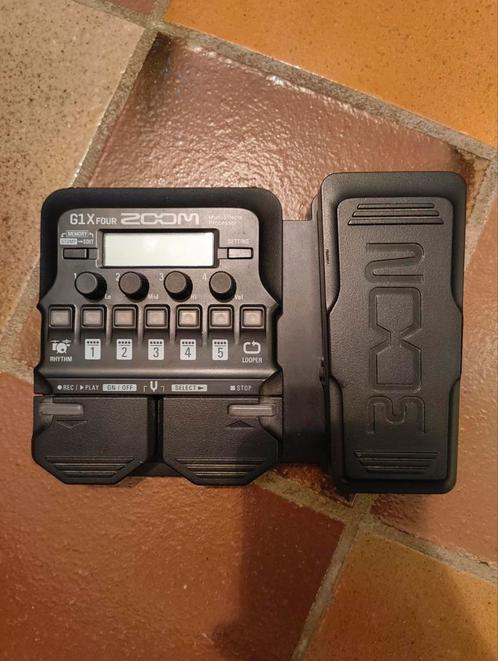 Zoom G1X Four, Muziek en Instrumenten, Effecten, Zo goed als nieuw, Multi-effect, Verzenden