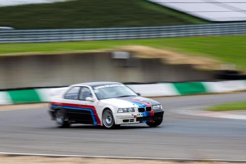 Race-Prepped BMW E36 M3 – Lightweight, Fast & FIA Approved, Auto's, BMW, Particulier, 3 Reeks, Sportpakket, Sportstoelen, Benzine