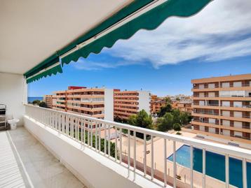 Gerenoveerd appartement 600m/zee in Punta Prima beschikbaar voor biedingen