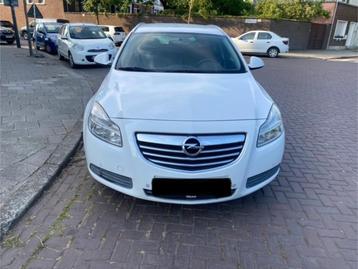 Opel Insignia benzine ,1.4 cc 103 kw van 2012 blanco gekeurd beschikbaar voor biedingen