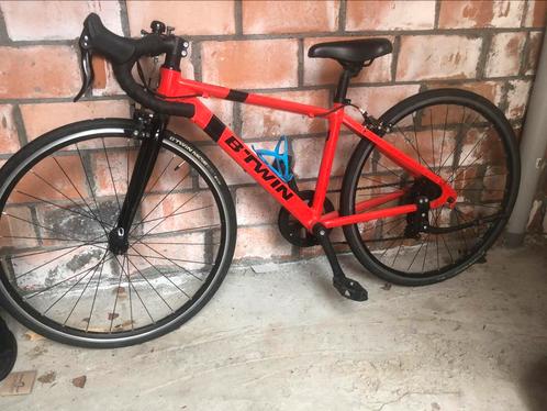 Kinder koersfiets 26 inch 7 tot 10 jaar Triban 100, Fietsen en Brommers, Fietsen | Racefietsen, Zo goed als nieuw, 26 inch, Aluminium