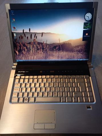 Dell XPS M1530 T9300 3GB 300HDD + gratis M1330 met onderdele