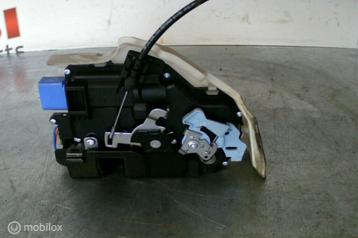 Deurslot mechaniek RV​​​ ​​Volkswagen Golf V ('03-'08) beschikbaar voor biedingen