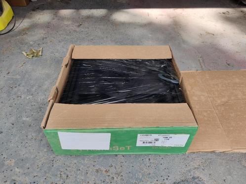 Schneider zekeringkast 2x18M, Doe-het-zelf en Bouw, Elektriciteit en Kabels, Nieuw, Overige typen, Ophalen