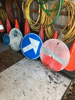 verkeersborden - kegels - waterslangen, Tuin en Terras, Ophalen of Verzenden