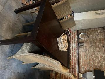 chaises beschikbaar voor biedingen