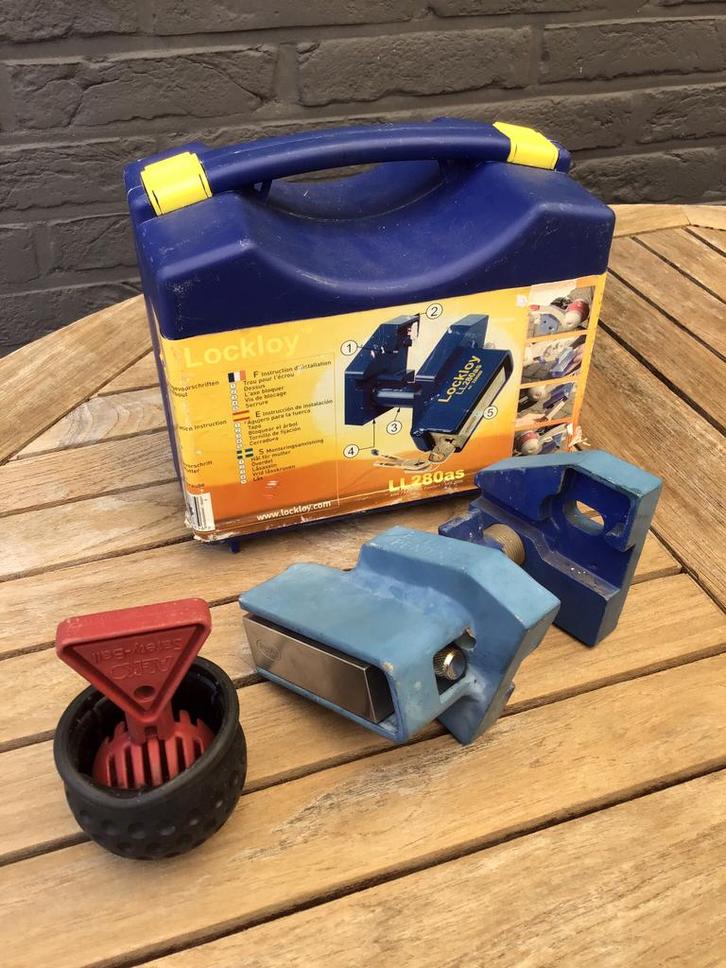 Antidiefstal disselslot Lockloy LL280as, Caravans en Kamperen, Caravanaccessoires, Zo goed als nieuw, Ophalen