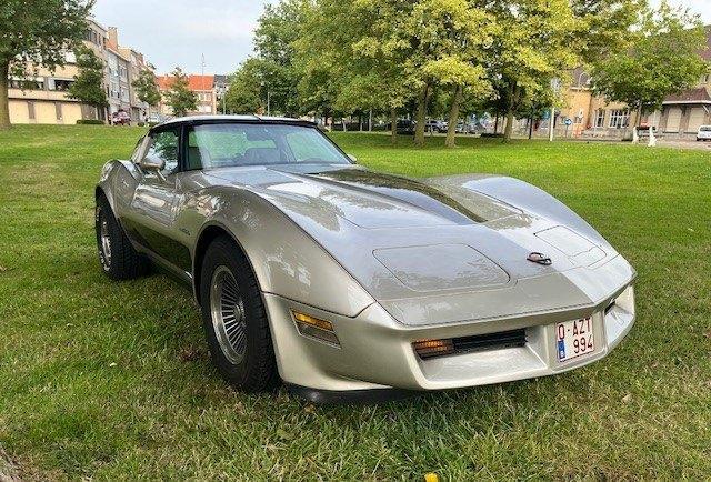 CORVETTE 1982 COLLECTOR EDITION, Autos, Chevrolet, Particulier, Corvette, Air conditionné, Verrouillage central, Vitres électriques