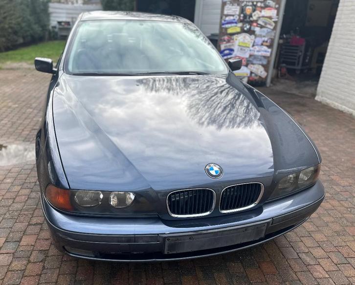 Bmw525 tds bijna oldtimer, Autos, BMW, Particulier, Série 5, Diesel, Euro 1, Berline, 5 portes, Boîte manuelle, Bleu, Noir, Cuir