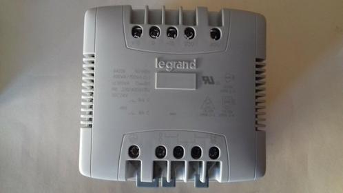 Legrand transfo 400/230V -> AC 24V 16A of 48V 8A wisselstroo, Bricolage & Construction, Électricité & Câbles, Utilisé, Autres types