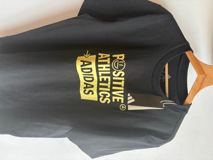 Adidas Black T shirt: Brand new, Kleding | Heren, T-shirts, Nieuw, Maat 56/58 (XL), Zwart, Ophalen of Verzenden