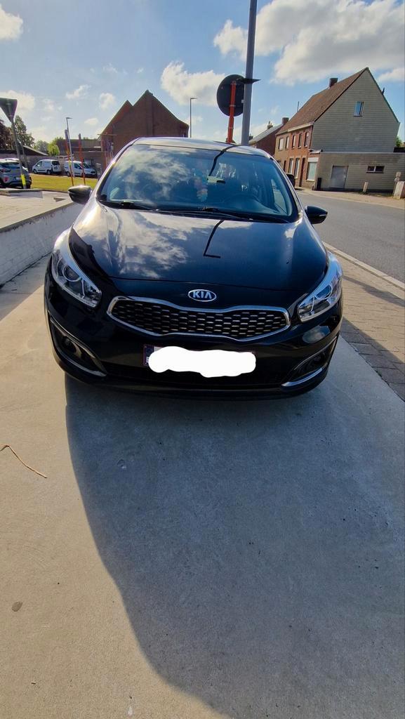 Kia ceed, Auto's, Kia, Particulier, ABS, Achteruitrijcamera, Airbags, Airconditioning, Alarm, Android Auto, Bluetooth, Bochtverlichting