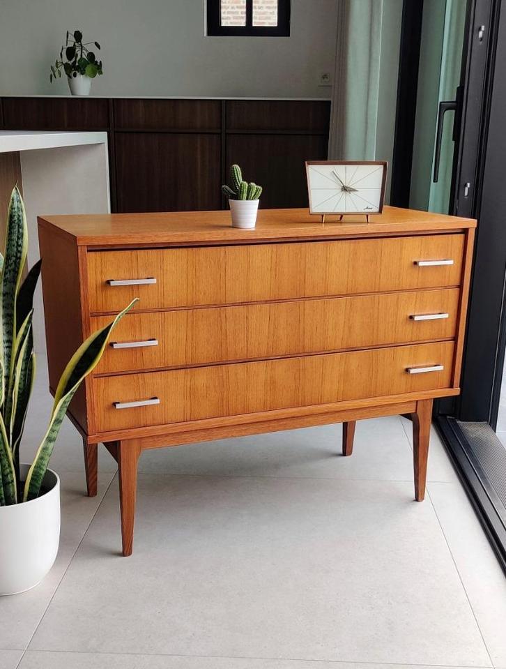 Prachtige vintage teakhouten ladekast, Huis en Inrichting, Kasten | Ladekasten, Zo goed als nieuw, Teakhout, Ophalen of Verzenden