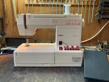 Pfaff Festival naaimachine beschikbaar voor biedingen