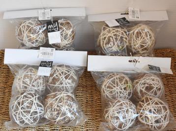 Rotan bollen - 16 stuks - Diameter +/- 7,5 cm beschikbaar voor biedingen