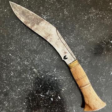 1 Oud Kukri mes beschikbaar voor biedingen