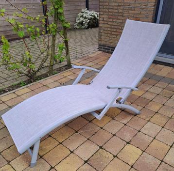 Ligbedden  beschikbaar voor biedingen