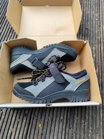 Mtb fietsschoenen, nieuwe,maat 42, Enlèvement ou Envoi, Comme neuf