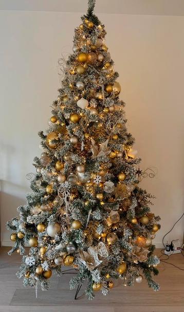 Sapin floqué blanc 240cm beschikbaar voor biedingen