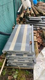 Graniet zwembadrand met afgeronde neus uit één stuk., Tuin en Terras, Zwembad-toebehoren, Ophalen, Zo goed als nieuw