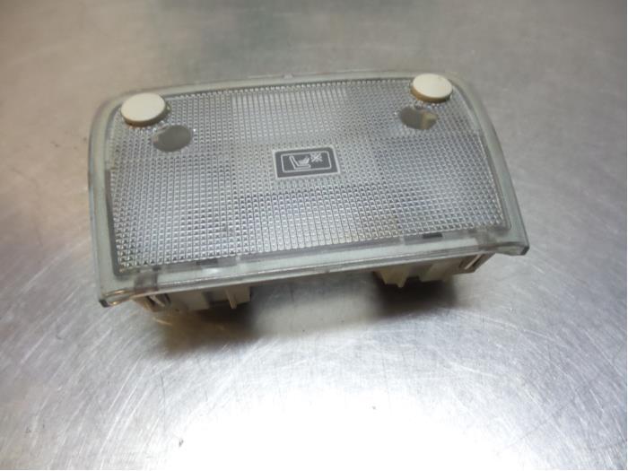 Eclairage intérieur avant d'un Opel Corsa (Corsa C 00-), Autos : Pièces & Accessoires, Éclairage, Opel, Utilisé, Enlèvement ou Envoi