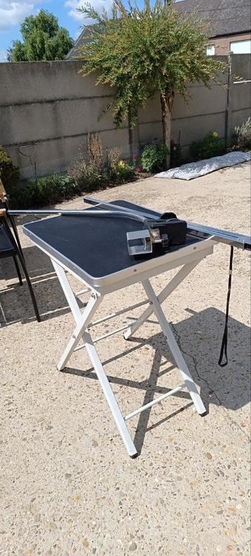 Honden kapper tafel, compleet, Enlèvement, Neuf
